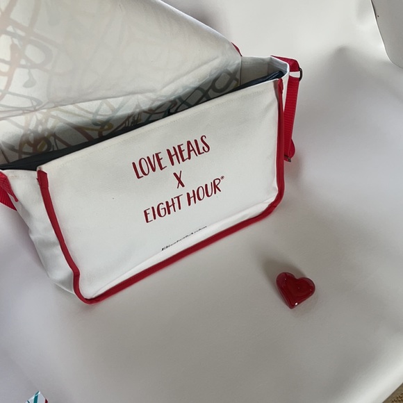 Bag With Bleeding Heart Muralist James Goldcrown Art - Picture 3 of 8